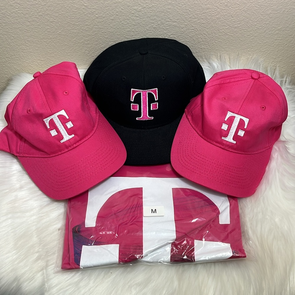 Bundle of 4 T-Mobile Pink Black Trucker Hats Shirt